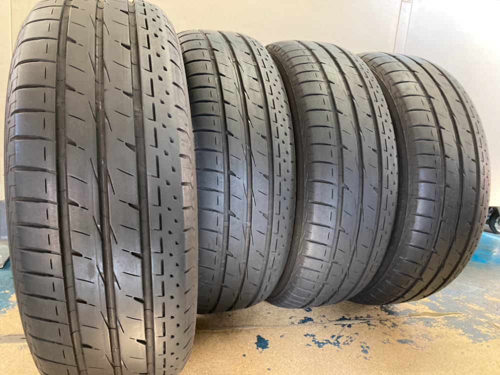 中古タイヤ 2本セット 235/55R18 100H ブリヂストン ECOPIA H/L422 PLUS 夏 サマー 235/55/18 ハリアー  b5238 : kn3jb5238 : 中古タイヤワンピース - 通販 - Yahoo!ショッピング